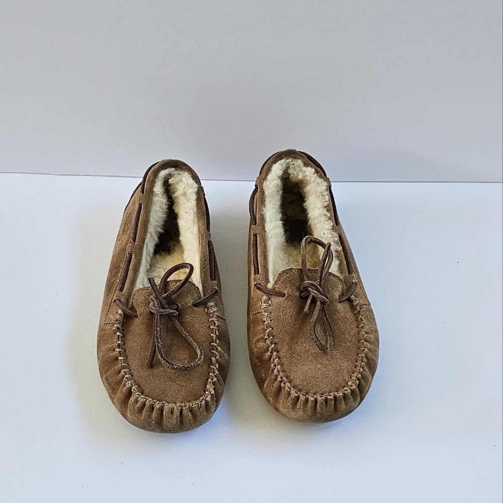 Ugg Dakota Moccasin Slipper Size 4 Brown Loafer